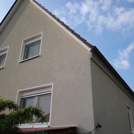 Privates Einzelzimmer Bei Der Weser-Ems-Halle Олденбург Екстериор снимка